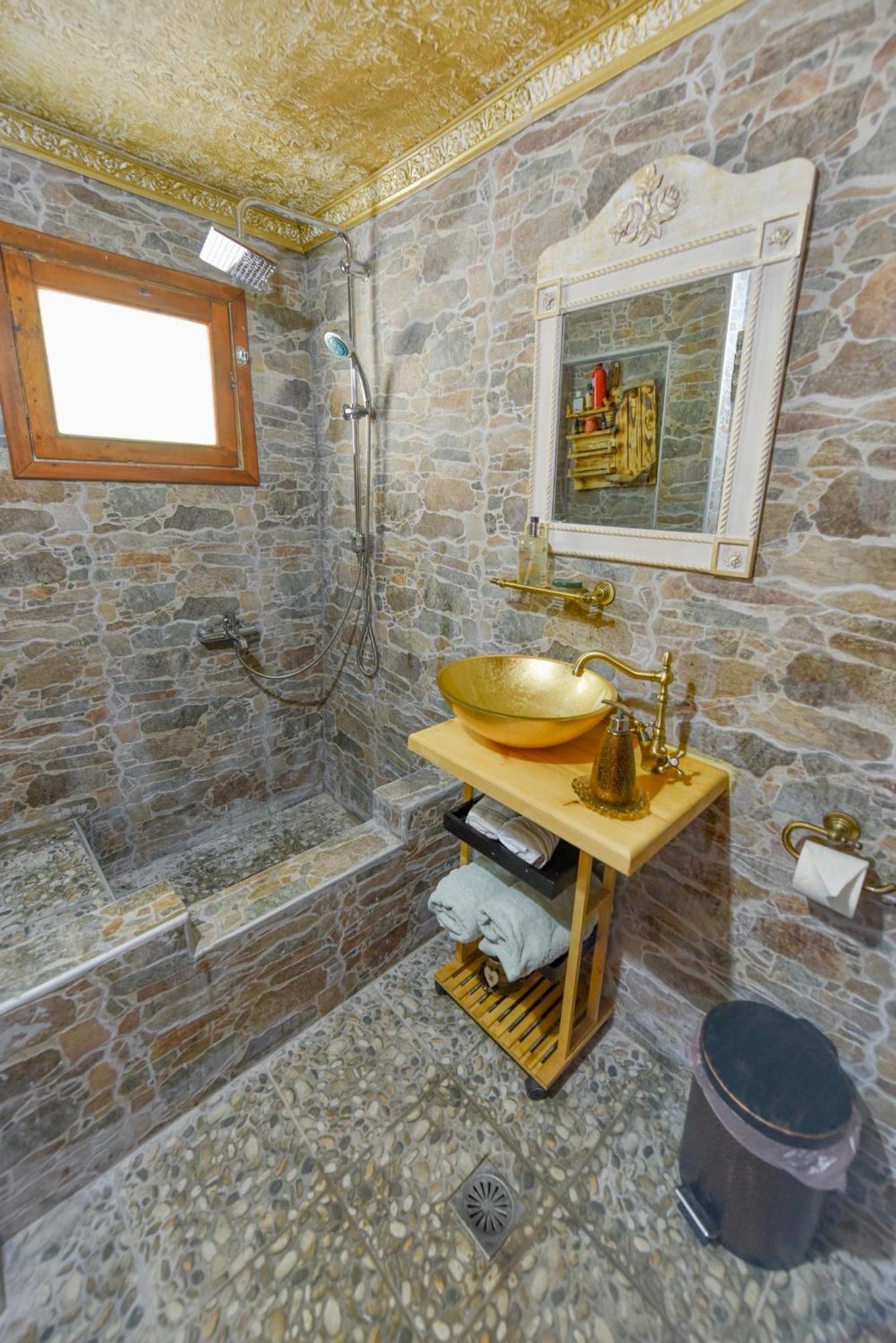Holiday Oasis With Private Patio And Hammam-Style Bath In Chora-Pithagoreo, Samos Island Villa Pythagoreio  Exterior photo